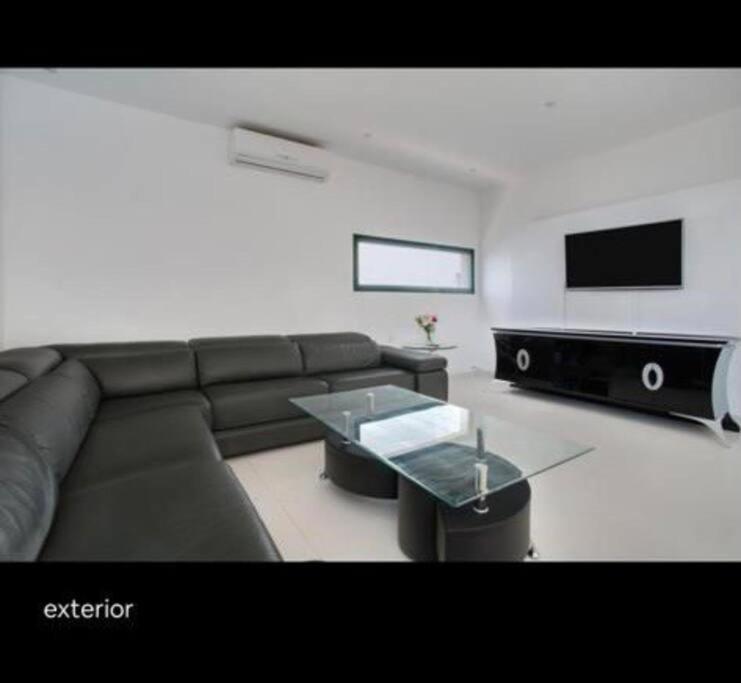 Spacious Private Villa & Private Heated Pool - Villa Sunshine Коста-Тегисе Экстерьер фото