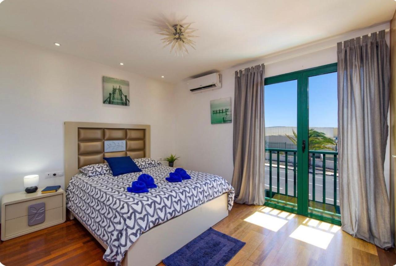 Spacious Private Villa & Private Heated Pool - Villa Sunshine Коста-Тегисе Экстерьер фото